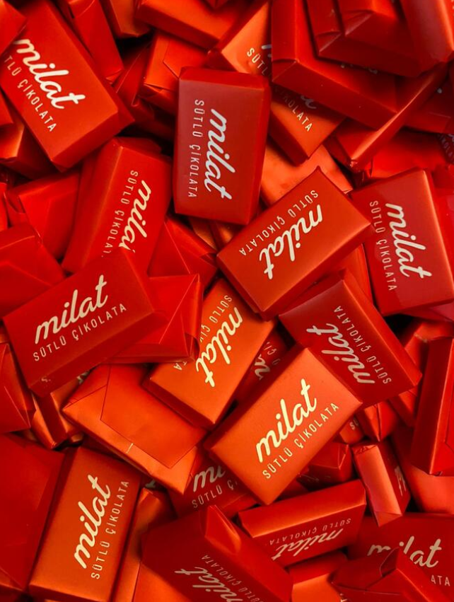 Milat Napoliten Dökme Sütlü Çikolata 250 g